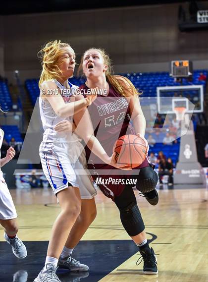 Thumbnail 2 in Melbourne vs Riverside (AAA 2A Final) photogallery.