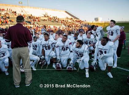 Thumbnail 2 in Rowlett vs Skyline (UIL 6A Area Playoff) photogallery.