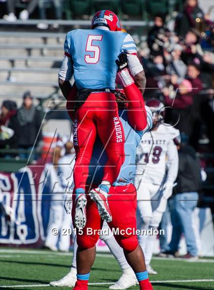 Thumbnail 3 in Rowlett vs Skyline (UIL 6A Area Playoff) photogallery.