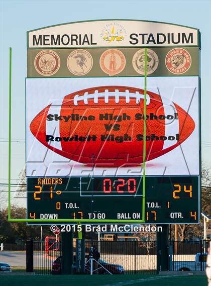 Thumbnail 2 in Rowlett vs Skyline (UIL 6A Area Playoff) photogallery.
