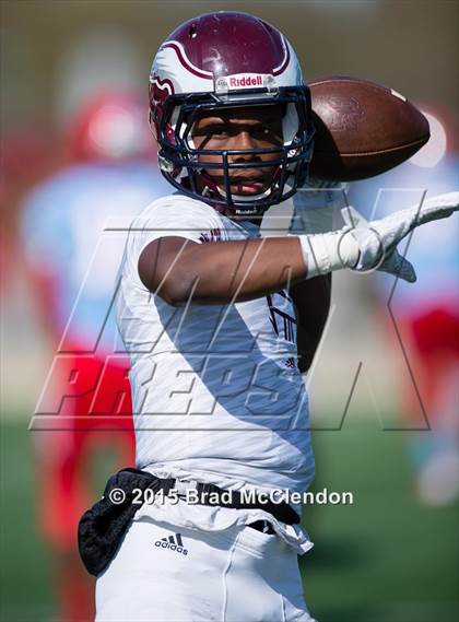Thumbnail 1 in Rowlett vs Skyline (UIL 6A Area Playoff) photogallery.