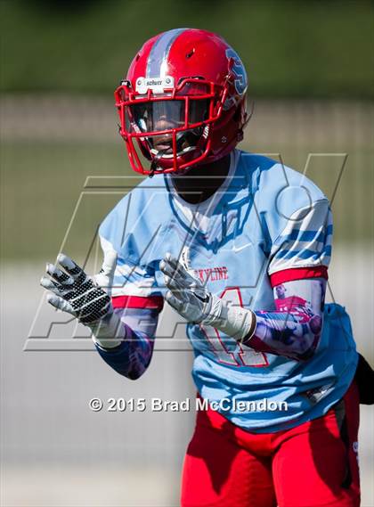Thumbnail 3 in Rowlett vs Skyline (UIL 6A Area Playoff) photogallery.