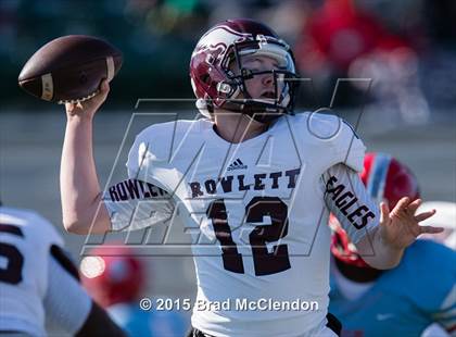 Thumbnail 2 in Rowlett vs Skyline (UIL 6A Area Playoff) photogallery.