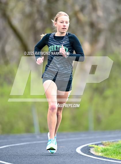 Thumbnail 1 in Yorktown 4 Way (1600 meter)  photogallery.