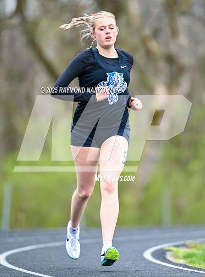 Thumbnail 1 in Yorktown 4 Way (1600 meter)  photogallery.
