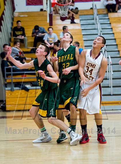 Thumbnail 1 in Royal @ Simi Valley photogallery.