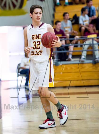 Thumbnail 3 in Royal @ Simi Valley photogallery.