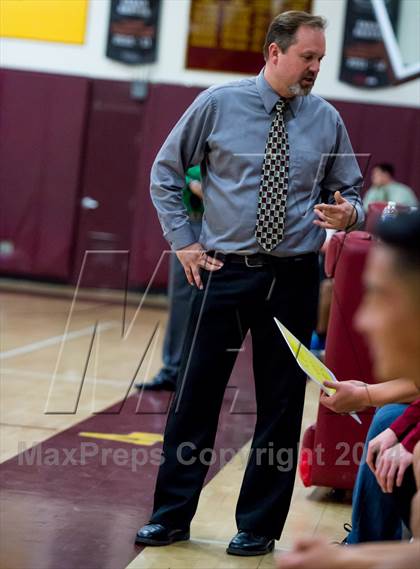 Thumbnail 2 in Royal @ Simi Valley photogallery.