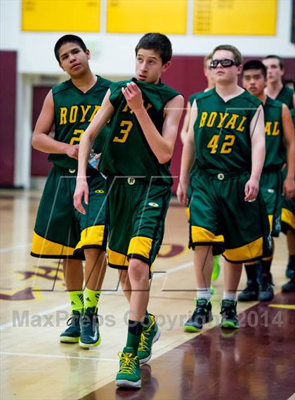 Thumbnail 3 in Royal @ Simi Valley photogallery.