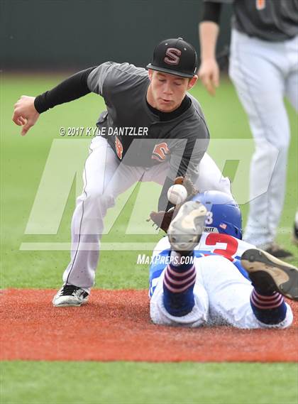 Thumbnail 1 in Childress vs Springtown (Walker Stallcup Tournament) photogallery.