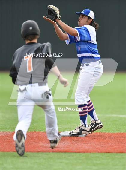 Thumbnail 1 in Childress vs Springtown (Walker Stallcup Tournament) photogallery.