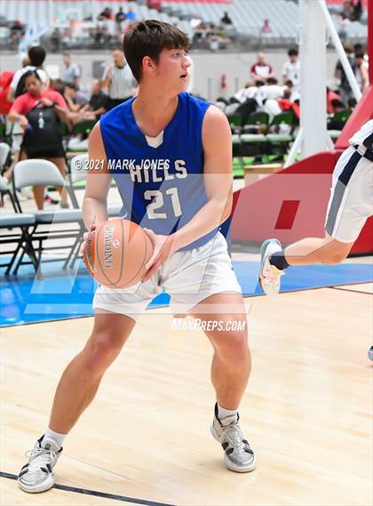Thumbnail 3 in Cactus Shadows vs. Catalina Foothills - Section 7 Basketball Tournament photogallery.