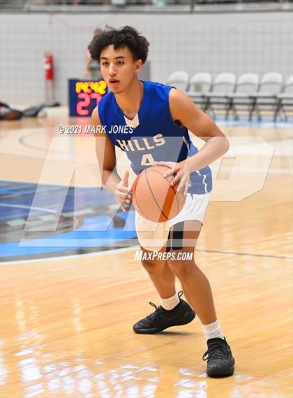 Thumbnail 2 in Cactus Shadows vs. Catalina Foothills - Section 7 Basketball Tournament photogallery.