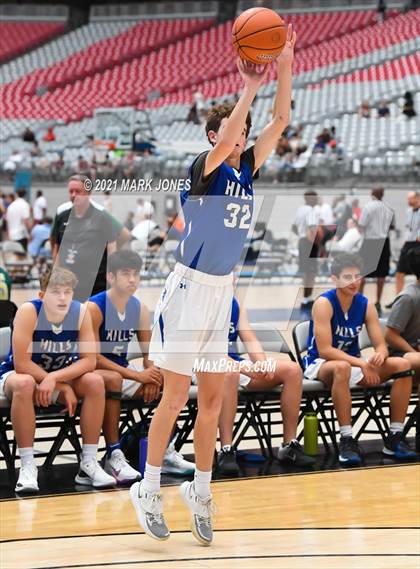 Thumbnail 3 in Cactus Shadows vs. Catalina Foothills - Section 7 Basketball Tournament photogallery.