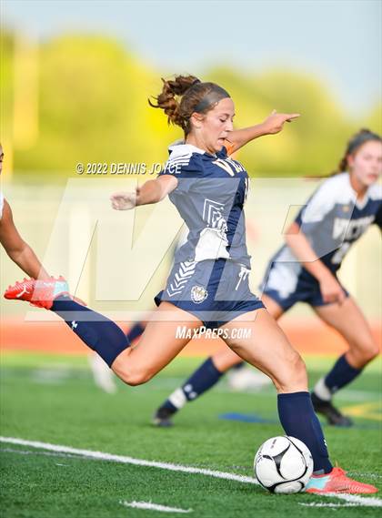 Thumbnail 3 in Fairport @ Victor photogallery.