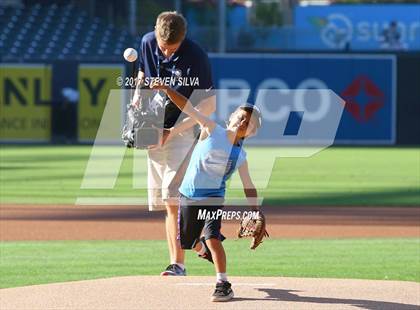 Thumbnail 3 in Perfect Game All-American Classic (East vs. West) photogallery.
