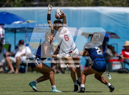 Thumbnail 2 in Orange Lutheran vs. San Juan Hills photogallery.