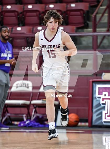 Thumbnail 3 in Calvert @ White Oak (Holiday Hoops Classic) photogallery.