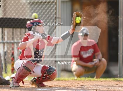 Thumbnail 3 in Bishop Grimes vs Fabius Pompey photogallery.