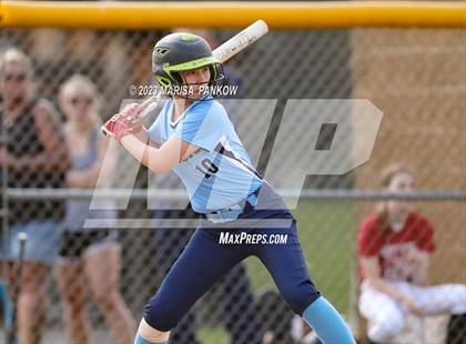 Thumbnail 3 in Bishop Grimes vs Fabius Pompey photogallery.