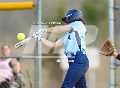 Thumbnail 3 in Bishop Grimes vs Fabius Pompey photogallery.