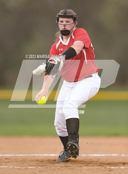 Thumbnail 3 in Bishop Grimes vs Fabius Pompey photogallery.