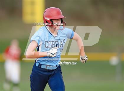 Thumbnail 3 in Bishop Grimes vs Fabius Pompey photogallery.