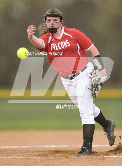 Thumbnail 1 in Bishop Grimes vs Fabius Pompey photogallery.