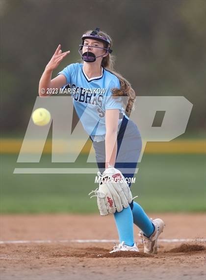 Thumbnail 1 in Bishop Grimes vs Fabius Pompey photogallery.