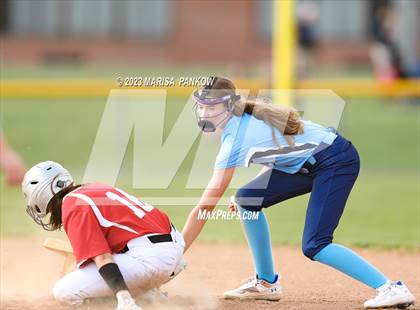 Thumbnail 2 in Bishop Grimes vs Fabius Pompey photogallery.