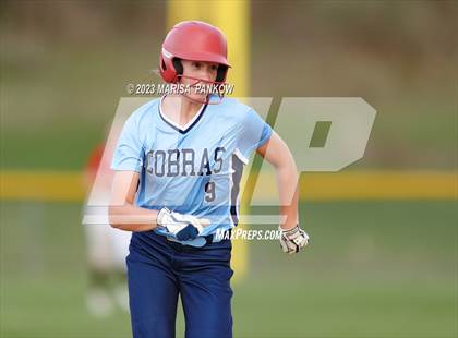 Thumbnail 2 in Bishop Grimes vs Fabius Pompey photogallery.