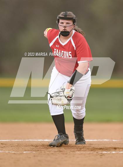Thumbnail 3 in Bishop Grimes vs Fabius Pompey photogallery.