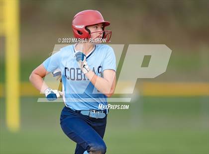 Thumbnail 1 in Bishop Grimes vs Fabius Pompey photogallery.