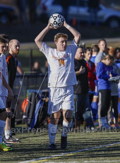 Thumbnail 2 in Ridgefield vs. Glastonbury (CIAC Class LL Final) photogallery.