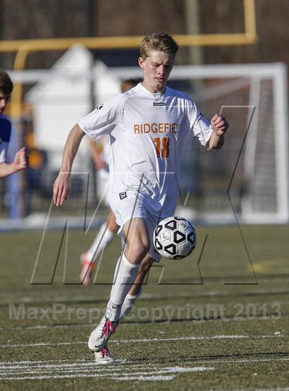 Thumbnail 1 in Ridgefield vs. Glastonbury (CIAC Class LL Final) photogallery.