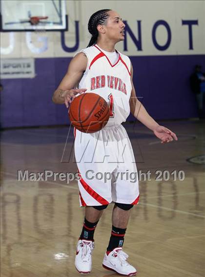 Thumbnail 1 in Peekskill vs. Poughkeepsie photogallery.