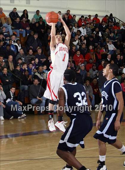 Thumbnail 2 in Peekskill vs. Poughkeepsie photogallery.