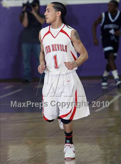 Thumbnail 2 in Peekskill vs. Poughkeepsie photogallery.