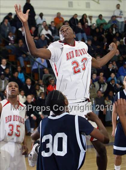 Thumbnail 3 in Peekskill vs. Poughkeepsie photogallery.