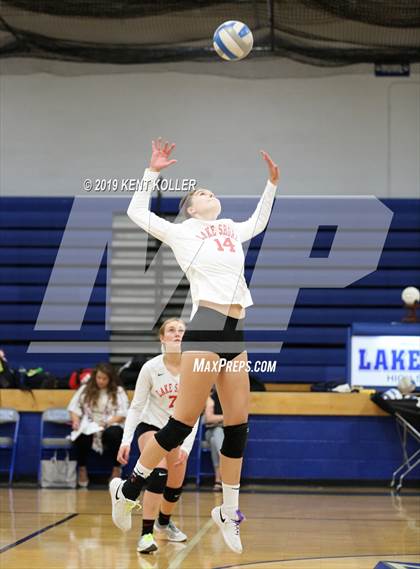 Thumbnail 3 in South Lake vs Lake Shore photogallery.