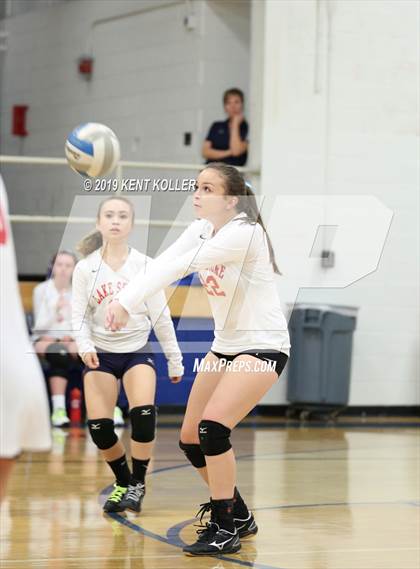 Thumbnail 3 in South Lake vs Lake Shore photogallery.
