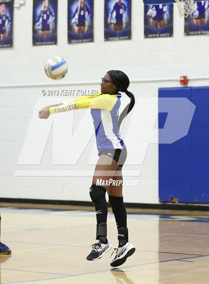 Thumbnail 3 in South Lake vs Lake Shore photogallery.