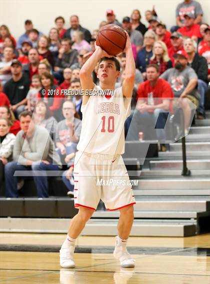 Thumbnail 3 in Muenster vs. Sam Rayburn (UIL 2A Regional Quarterfinal) photogallery.