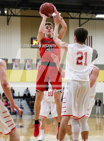 Thumbnail 2 in Muenster vs. Sam Rayburn (UIL 2A Regional Quarterfinal) photogallery.