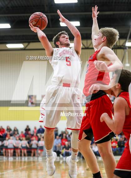 Thumbnail 3 in Muenster vs. Sam Rayburn (UIL 2A Regional Quarterfinal) photogallery.