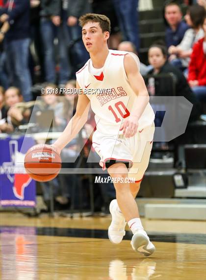 Thumbnail 1 in Muenster vs. Sam Rayburn (UIL 2A Regional Quarterfinal) photogallery.