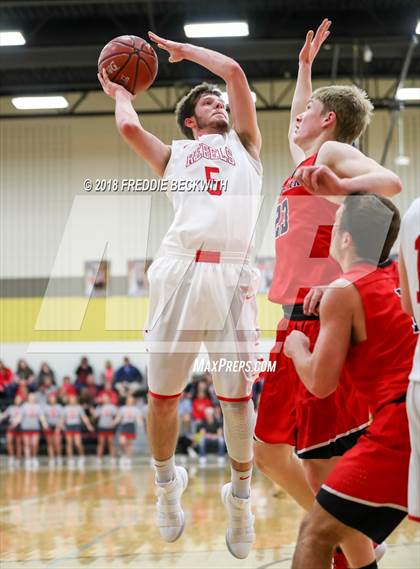 Thumbnail 2 in Muenster vs. Sam Rayburn (UIL 2A Regional Quarterfinal) photogallery.