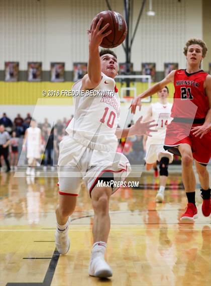 Thumbnail 1 in Muenster vs. Sam Rayburn (UIL 2A Regional Quarterfinal) photogallery.
