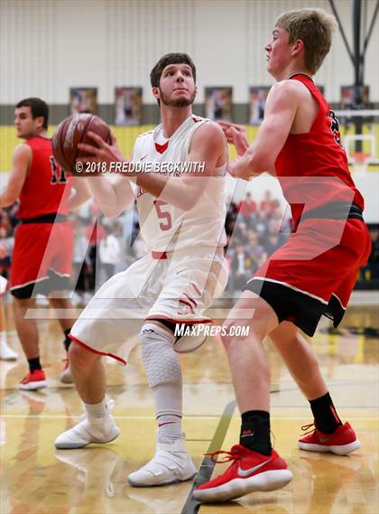 Thumbnail 3 in Muenster vs. Sam Rayburn (UIL 2A Regional Quarterfinal) photogallery.
