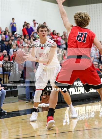 Thumbnail 2 in Muenster vs. Sam Rayburn (UIL 2A Regional Quarterfinal) photogallery.